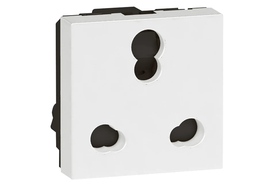 Legrand Arteor 16A 3Pin Socket