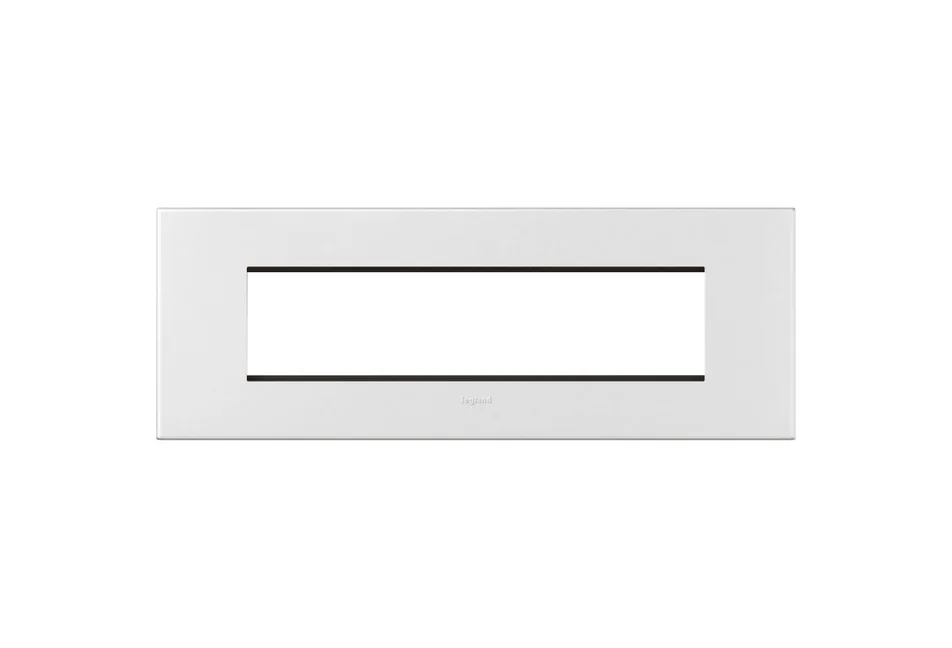 Legrand Arteor Plate 8Module- Horizontal