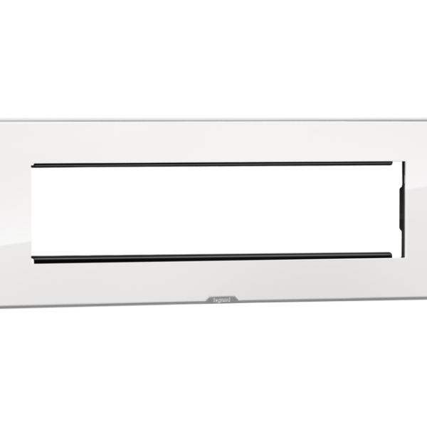 Legrand Nextgen Myrius Plate 8Module- Horizontal - Ice White (679528)