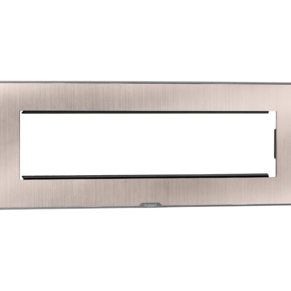 Legrand Nextgen Myrius Plate 8Module- Horizontal - Pearl Champagne (679568)