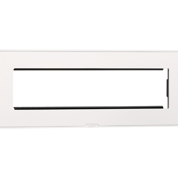 Legrand Nextgen Myrius Plate 8Module- Horizontal - White (679508)