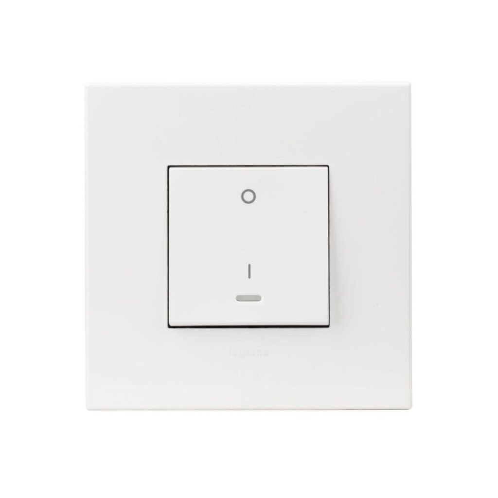 Legrand Arteor 20A DP Switch With Indicator 573454
