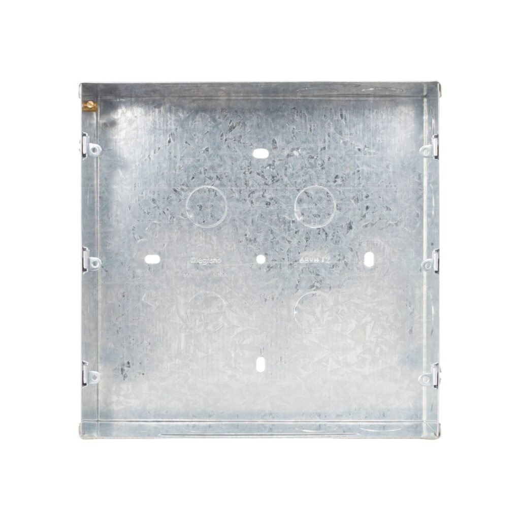 Legrand Metal flush mounting box 18 module 689012