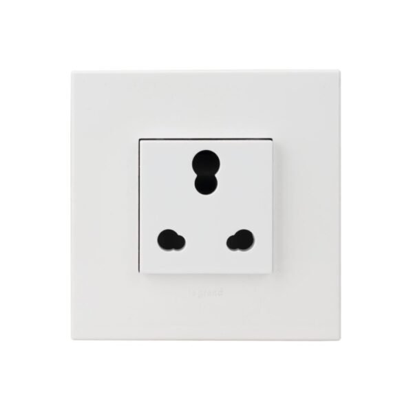 Legrand Arteor 16A 3Pin Socket 573471