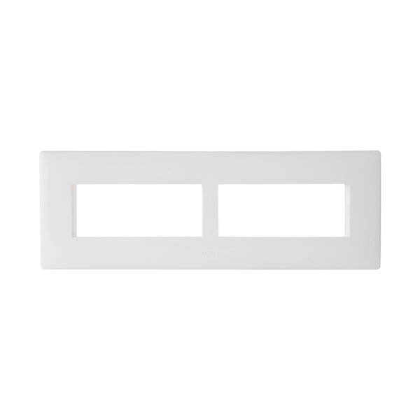 Legrand Mylinc Plate 8Module- Horizontal 675567